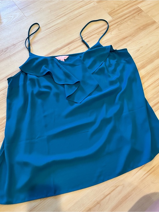 Lilly Pulitzer Tops - EUC Lilly Pulitzer ruffle tank top
